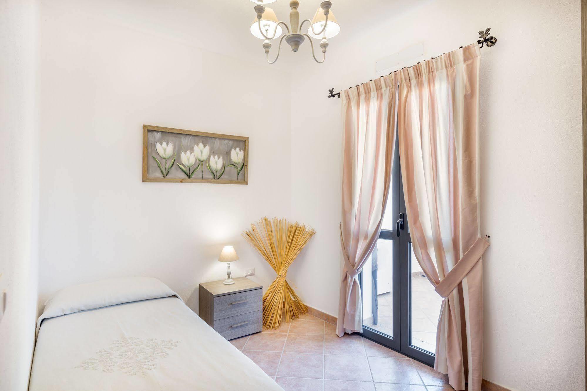 Mannois - Lofts & Apartments Orosei Dış mekan fotoğraf